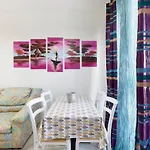 Ne1 - Lovely 2 Bedroom Apartment. Perfect Location *