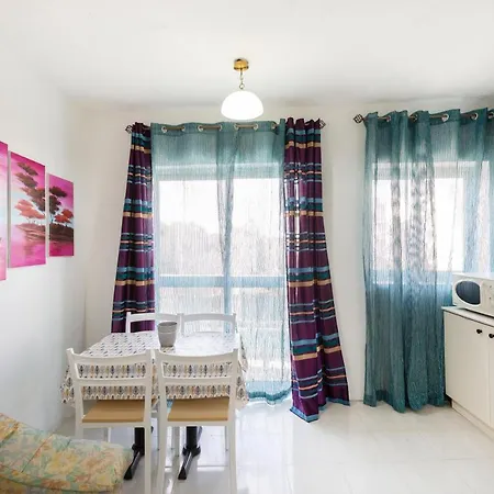 Lejlighed Ne1 - Lovely 2 Bedroom Apartment. Perfect Location Mellieħa