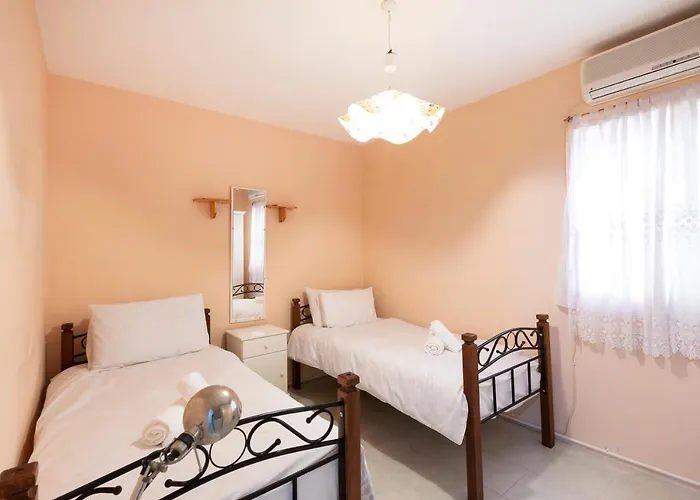 Ne1 - Lovely 2 Bedroom Apartment. Perfect Location * Mellieħa