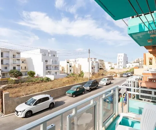 Ne1 - Lovely 2 Bedroom Apartment. Perfect Location Mellieħa