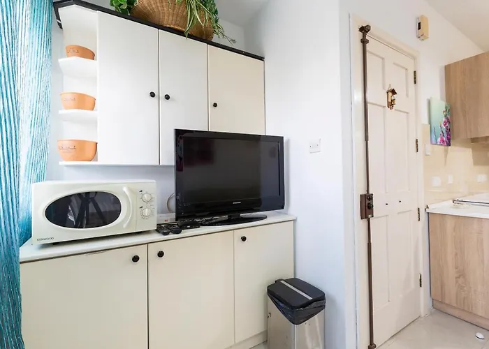 Ne1 - Lovely 2 Bedroom Apartment. Perfect Location Mellieħa