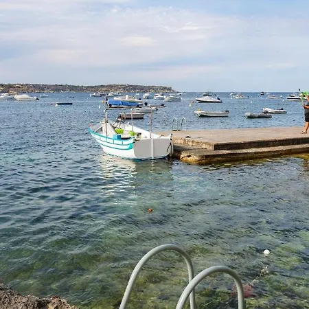 Ne1 - Lovely 2 Bedroom Apartment. Perfect Location