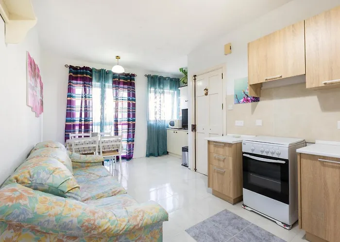 Apartment Ne1 - Lovely 2 Bedroom Apartment. Perfect Location *