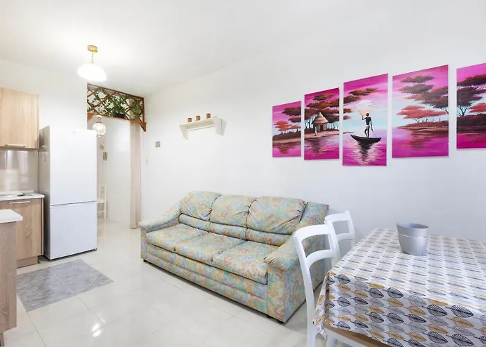 Apartment Ne1 - Lovely 2 Bedroom Apartment. Perfect Location Mellieha