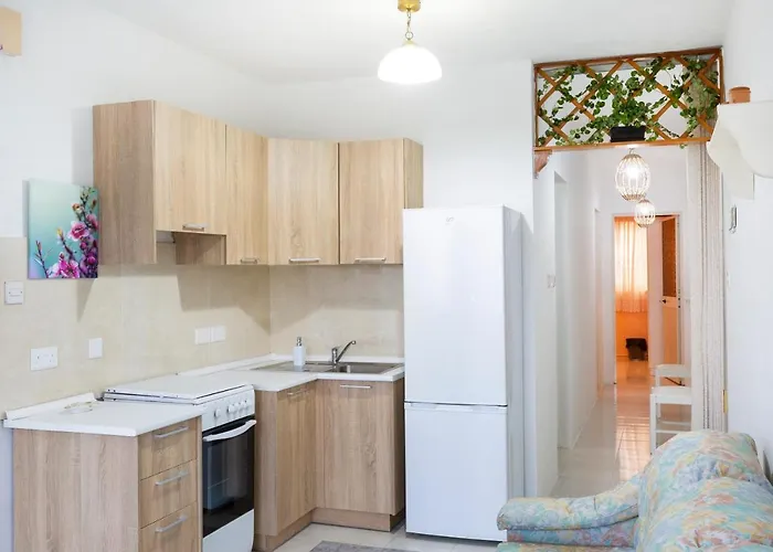 Ne1 - Lovely 2 Bedroom Apartment. Perfect Location * Mellieha